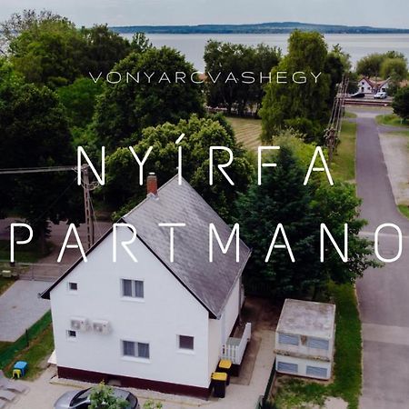 Nyírfa Apartman Vonyarcvashegy Exterior foto