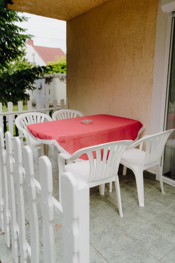 Nyírfa Apartman Vonyarcvashegy Exterior foto