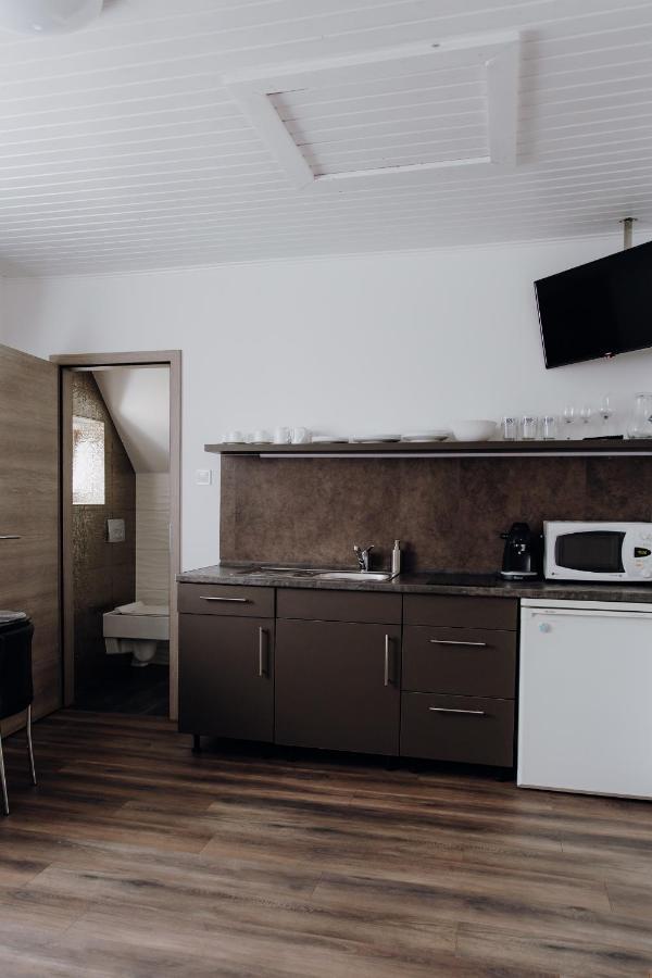 Nyírfa Apartman Vonyarcvashegy Exterior foto